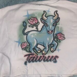 Taurus Graphic Cropped Sweatshirt